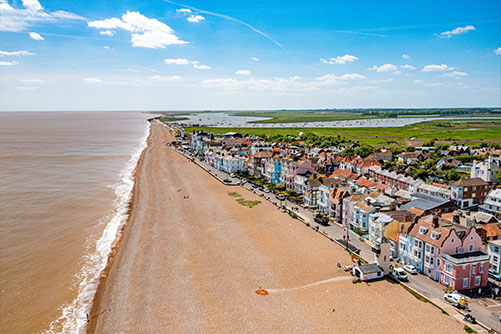Located in the colour town of Aldeburgh